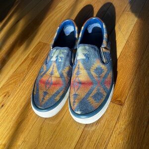 Men’s Slip-On Shoes in Blue and Brown Geometric Pattern